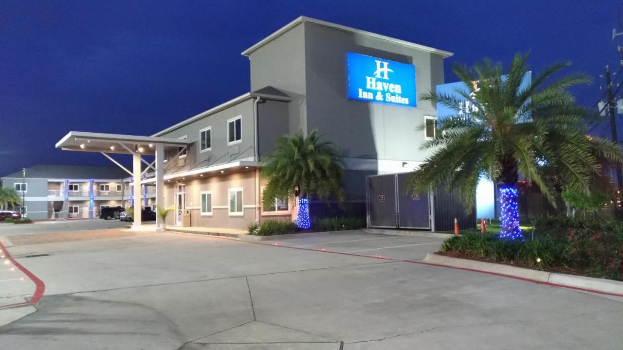Haven & Downtown Houston. Motel